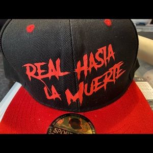 black and red real hasta la muerte snapback